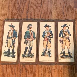 Vintage Military Wall Art Set - Multicolor